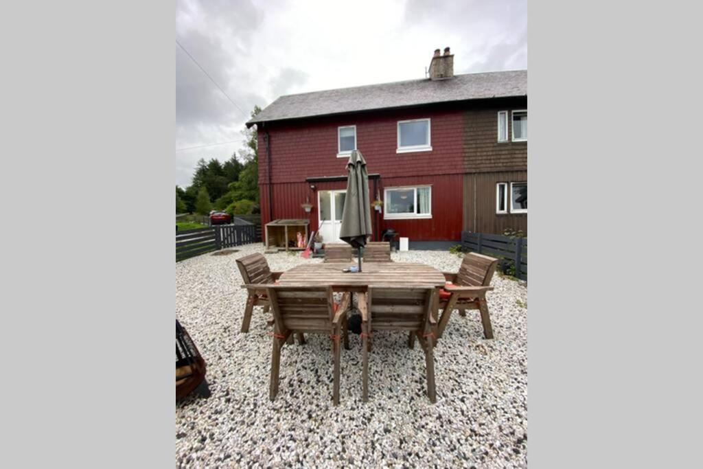 Villa Tigh Na H'Aibhne à Broadford  Extérieur photo